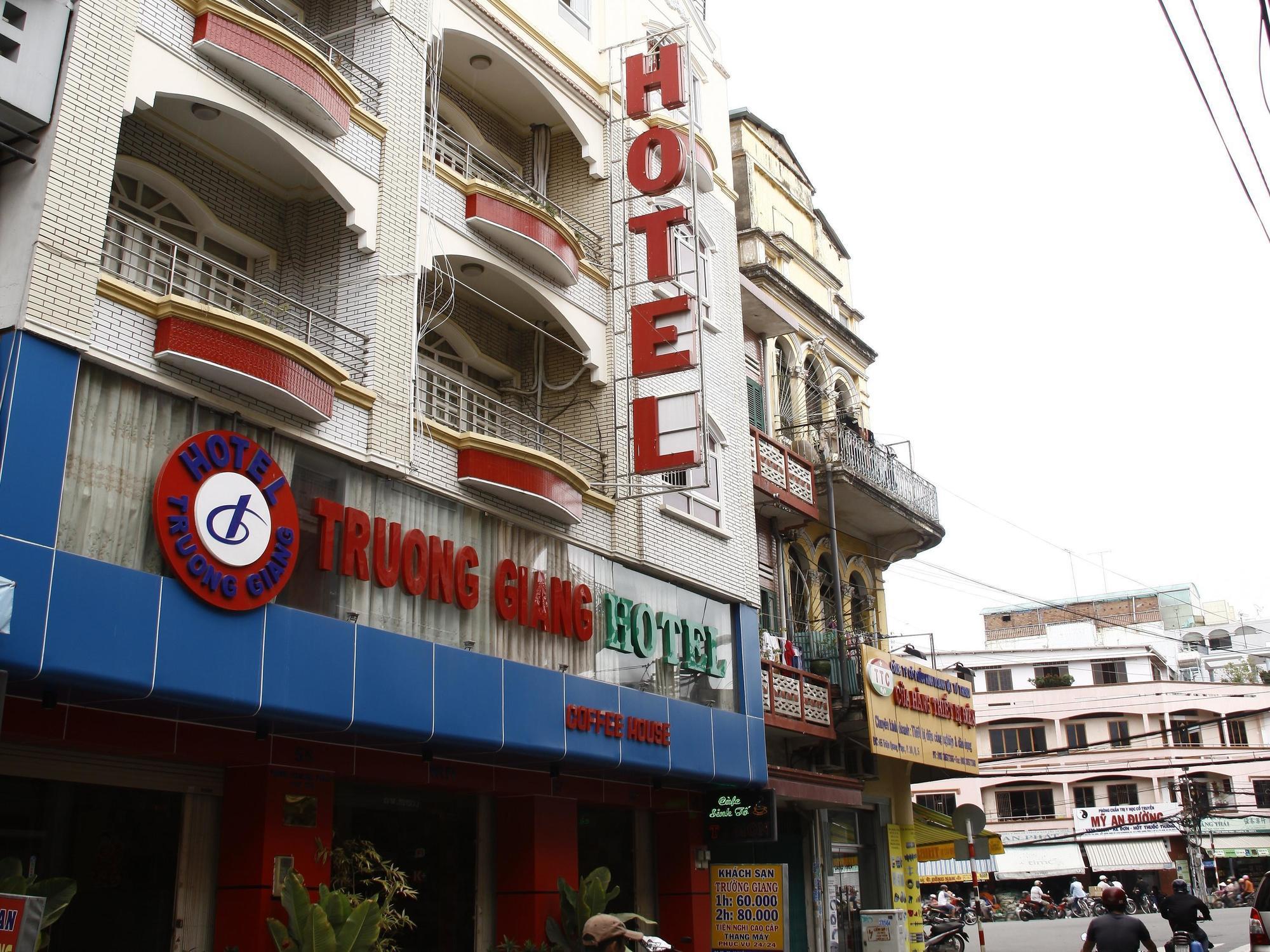 Truong Giang Hotel Ho Chi Minh-stad Buitenkant foto